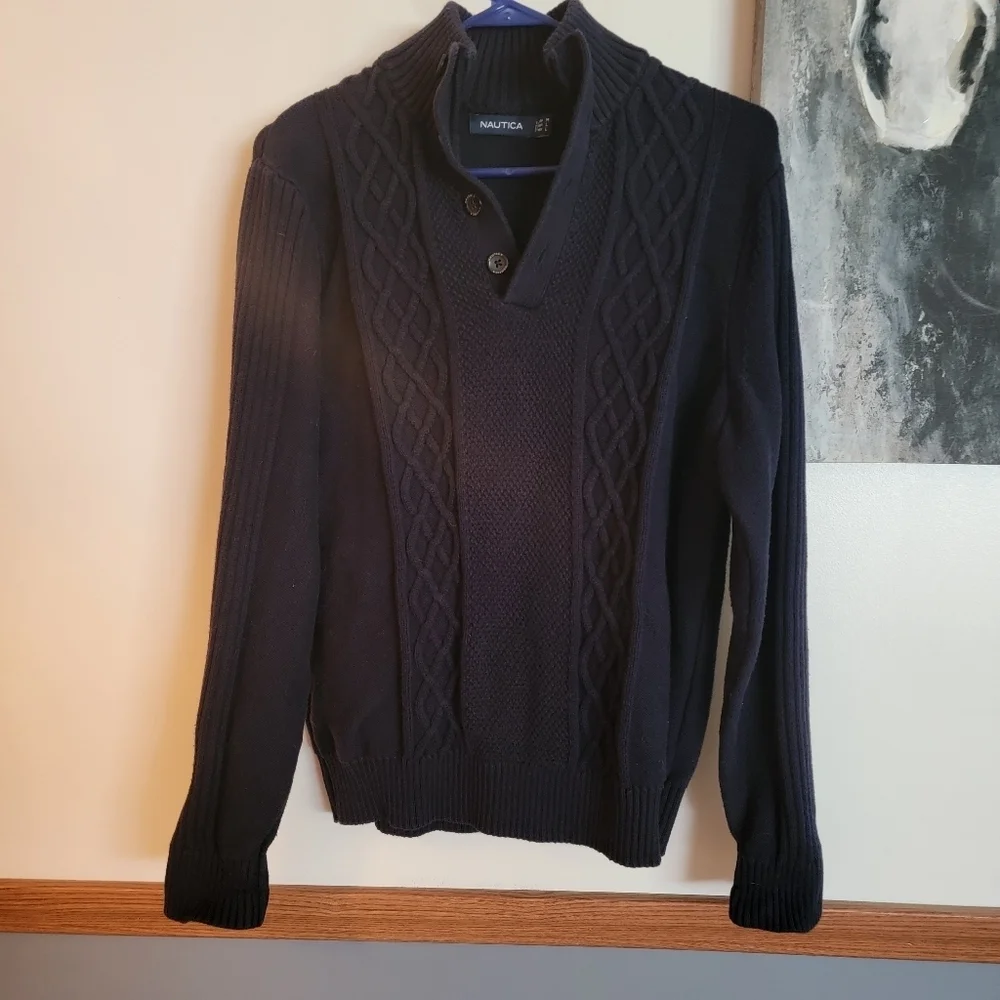 Nautica Blue Fisherman’s Cable knit Sweater with 3/4 Button Up. 100% Cotton, Med